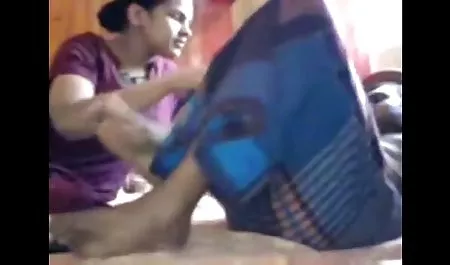 वह सेक्सी हिंदी फिल्म वीडियो में एक तंग बिल्ली में उसकी प्रेमिका गिरावट