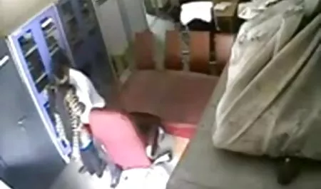 खूबसूरत चेहरे के हिंदी सेक्सी फिल्म हिंदी में साथ लड़की कैमरे पर