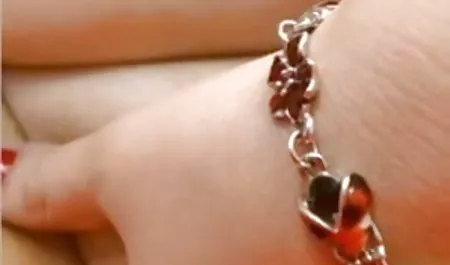 यह आदमी अपने पुराने सेक्सी पिक्चर पिक्चर हिंदी में दादा अपनी बेटी को दे दिया