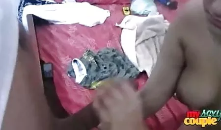 कोई भी घर है, जबकि एक अच्छा खेल का आनंद पिक्चर वीडियो में सेक्सी वीडियो लें