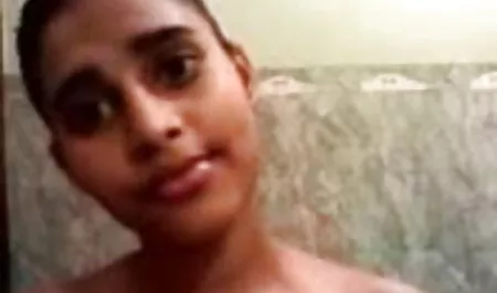 एक दोस्त की तरह कैमरे पर फिल्माया है, वह अपने मुर्गा चूसा और उसे छोड़ सेक्सी फिल्म हिंदी में बीएफ दिया करने के लिए उसे बिल्ली