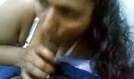 माँ एक जीभ के साथ सेक्सी फिल्म भोजपुरी में उसके बेटे को उठा और कमबख्त किया जा सकता था