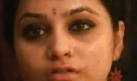 एमेच्योर बिग स्तन श्यामला कट्टर लैटिन वेब कैमरा हिंदी में सेक्सी पिक्चर फिल्म