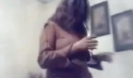 सुंदर समलैंगिक पट्टियाँ चाट सेक्सी मूवी दिखाओ हिंदी में