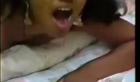 छोटी लड़की छेद कास्टिंग में परीक्षण किया मूवी फिल्म सेक्सी वीडियो में