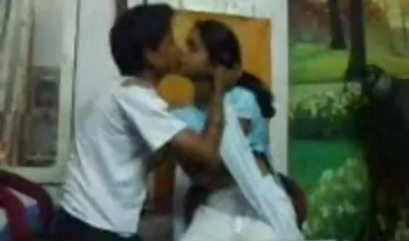 सुंदर सेक्सी फिल्म पंजाबी वीडियो में और सॉफ़्टकोर जोड़ी प्यार करता है