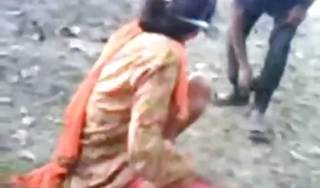 शिक्षक सुंदर और भावनात्मक सेक्सी फिल्म एचडी में हिंदी सेक्स में युवा छात्र को तलाक दे दिया