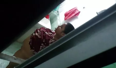 शरारती कुतिया दो गहरी चड्डी है मूवी सेक्सी वीडियो में