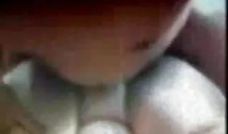 रूसी लड़की पर सेक्सी पिक्चर एचडी वीडियो में बिल्ली हो जाता है