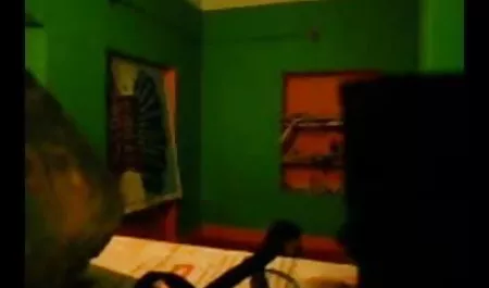 माँ क्योंकि यौन संबंध रखने के अपने बेटे को बहकाया सेक्सी फिल्म एचडी में