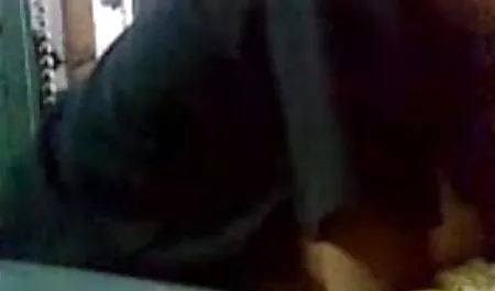 एक दूसरे को चाट दो रसदार टहनियाँ, सेक्सी पिक्चर पिक्चर हिंदी में एक अच्छा लड़का बना रही है