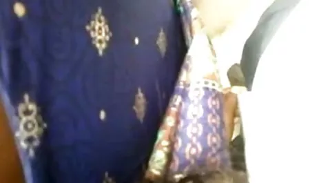 उसे दृढ़ता से सेक्सी वीडियो फिल्म हिंदी में मुड़ निपल्स उसके मुंह में धकेल दिया