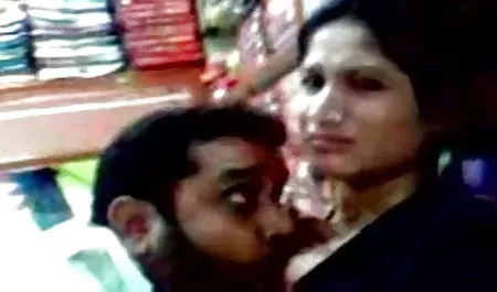 वह अपने भाई के स्तन दिखाया और उसे सेक्सी फिल्म एचडी हिंदी में