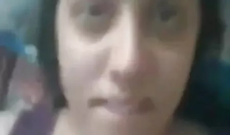 आंखों पर पट्टी और ठीक से कमबख्त सेक्सी फिल्म दिखाइए हिंदी में लड़कियों