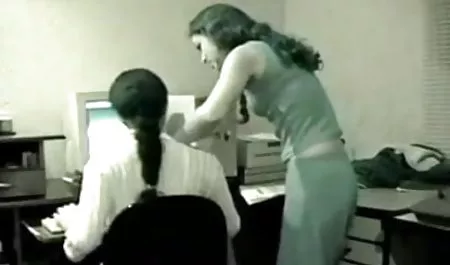 मोहक रूसियों को कुचल के सेक्सी मूवी वीडियो में दिखाएं साथ गुदा सेक्स