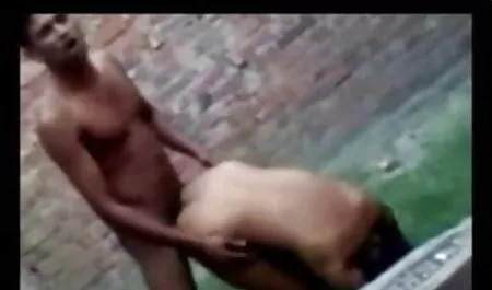मैकडॉनल्ड्स में इस आदमी को हिंदी फिल्म सेक्सी हिंदी में एक श्यामला है.
