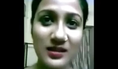 मालिश करनेवाली उसके मुंह दिया और सोफे पर पिक्चर वीडियो में सेक्सी ग्राहक कमबख्त