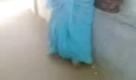 उनकी बहन सेक्सी वीडियो हिंदी मूवी में कमबख्त दो भाइयों